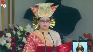 Kenakan Baju Adat Minang saat HUT RI, PDIP: Puan Maharani Bikin Bangga