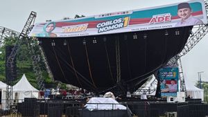 2 People Were Injured By The Stage Material During The Airin Rachmi-Ade Sumardi Campaign In Tangerang