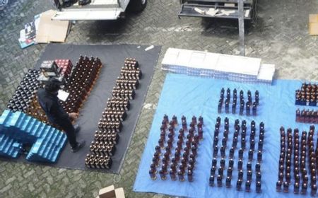 732 Botol Miras dan 45.800 Batang Rokok Ilegal yang Masuk Riau Berhasil Digagalkan Bea Cukai