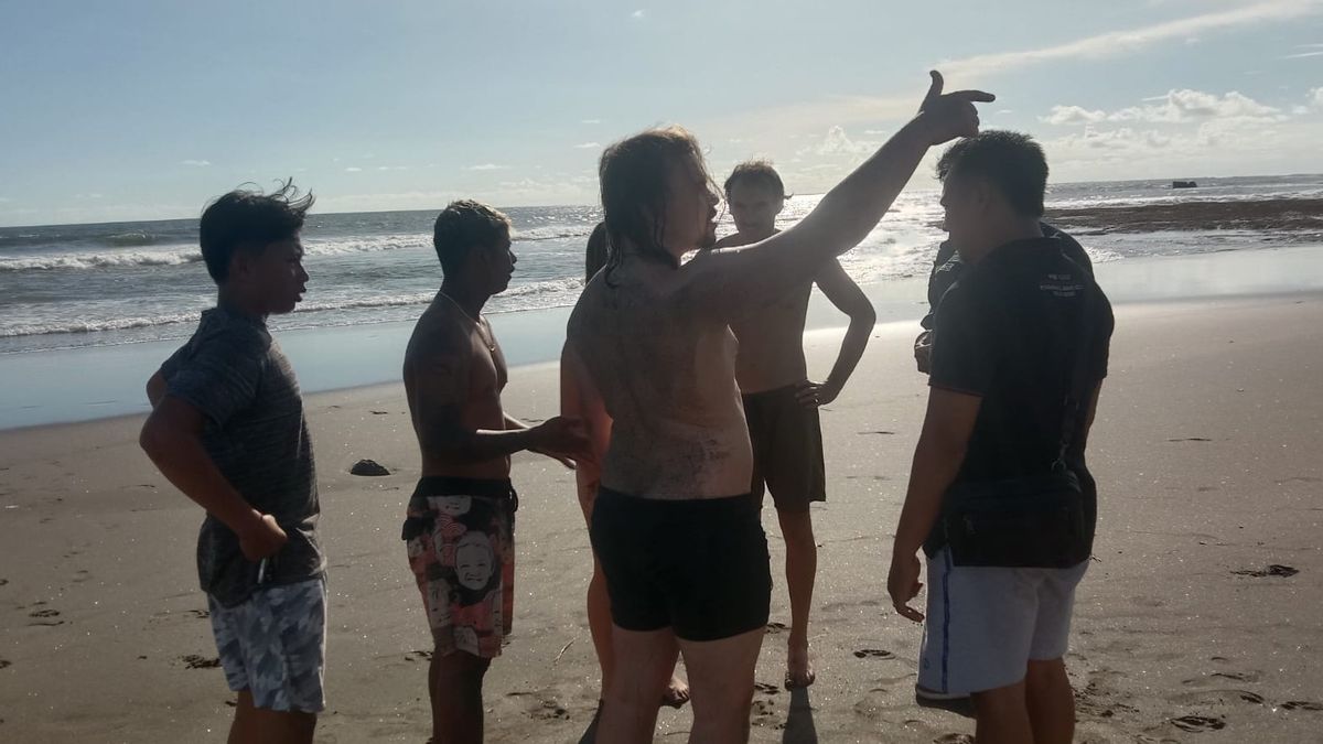 7 Foreigners Dragged Into Bali's Pererenan Beach, One British Foreigner Dies