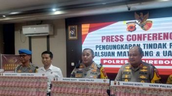 Cirebon Police a saisi de faux billets d'environ 12 milliards de roupies avant les fêtes de l'Aïd al-Fitr