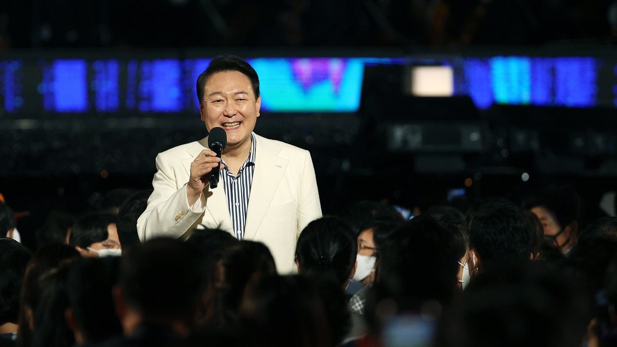 韓国のユン・スクヨク元大統領、軍事非常事態宣言に関連して死刑判決を求められる