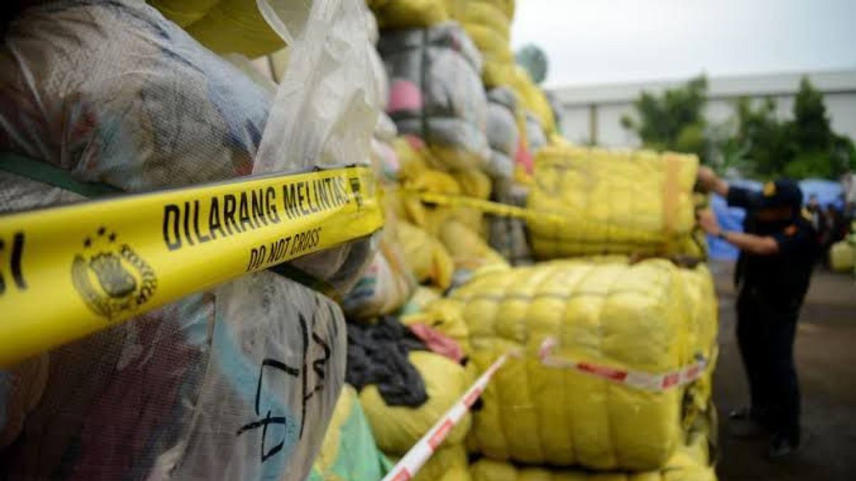 Thousands Of Roll Textiles Allegedly Illegal Found, The Role Of The Import Task Force Starts Running