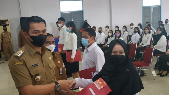 Kepada 105 CPNS dan 16 P3K Non-Guru, Bupati Kapuas Hulu: PNS Bukan Cari Keuntungan