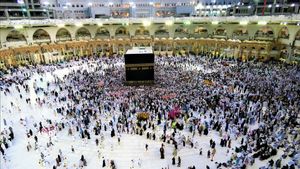 <i>Update</i> Tim Uji Coba AMPHURI dari Tanah Suci: Salat Wajib Gunakan Masker-Masuk Masjid Nabawi Wajib Pakai Aplikasi
