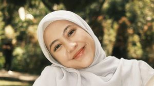 抱怨过,现在Adhisty Zara Akui Nyaman pakai Hijab