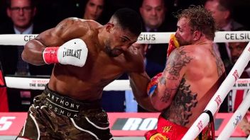 Sempat Ingin Pensiun, Anthony Joshua Jatuh Cinta Lagi dengan Tinju