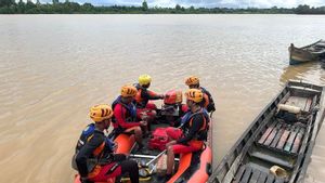 Seorang Kesurupan Jatuh ke Sungai Batanghari dan Dilaporkan Hilang