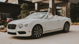 Dibayangi Kekhawatiran Larangan Mobil Pembakaran Internal, Bentley Luncurkan Mobil Listrik pada 2025