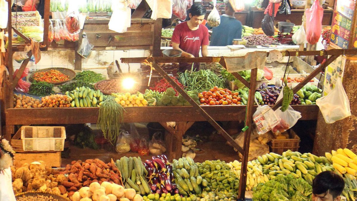 Les prix des oignons rouges augmentent, l'huile de cuisson rouge baissent en fait