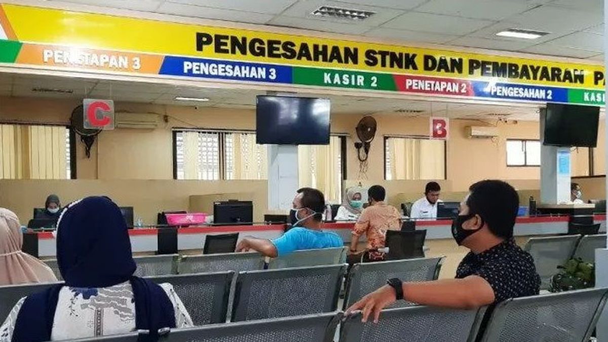 Good News For The Riau People, Vehicle Transfer Fees Will Be Free