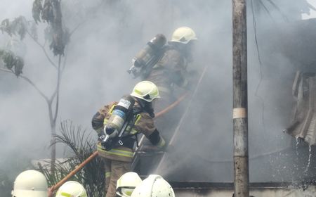 Kebakaran Hanguskan 75 Petak Kontrakan di Kota Bambu Palmerah, Korban Jiwa Nihil