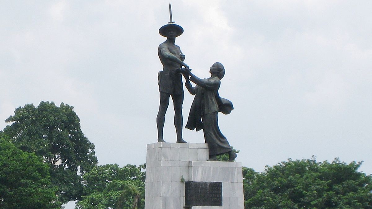 The Statue Of A Hero In A Tugu Tani Who Is Said To Be PKI