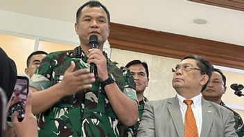 インドネシア軍は下院議員の議事堂の略奪を許したことを否定。