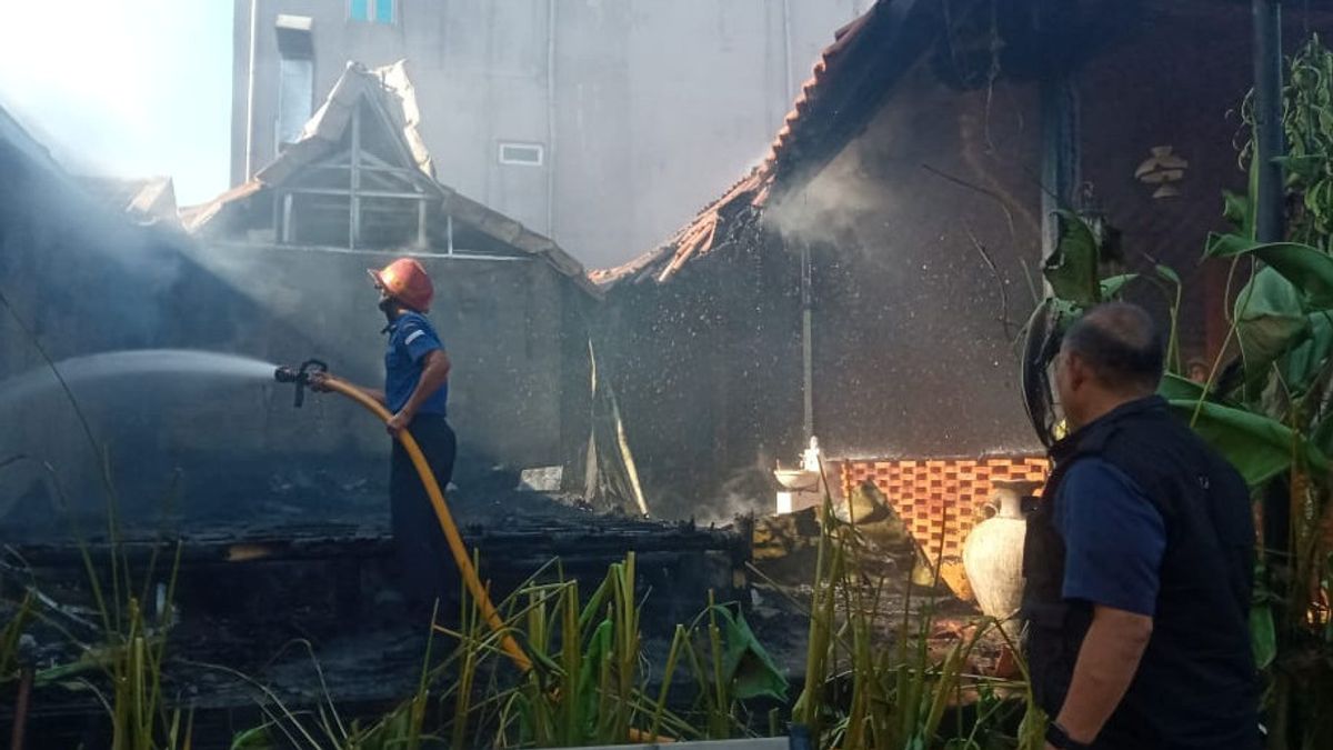 Jasunda Restaurant In Tangsel Burns, One Employee Experiences Burns