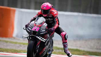 Aleix Espargaro回忆起巴塞罗那MotoGP中的致命失误：我哭了，这太尴尬了