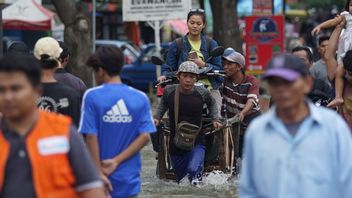 ジャカルタ洪水、電力供給限