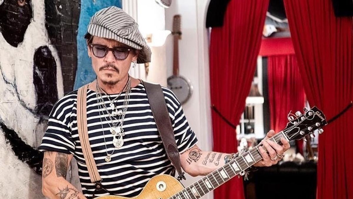 Having Had A Tough Year, Johnny Depp Hopes 2021 Is Better