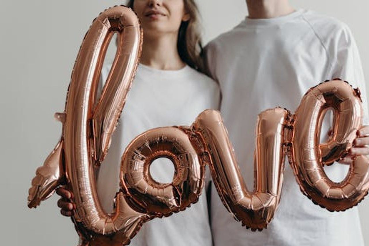 長期結婚をしたい場合にカップルが持つ必要がある7つの人生価値