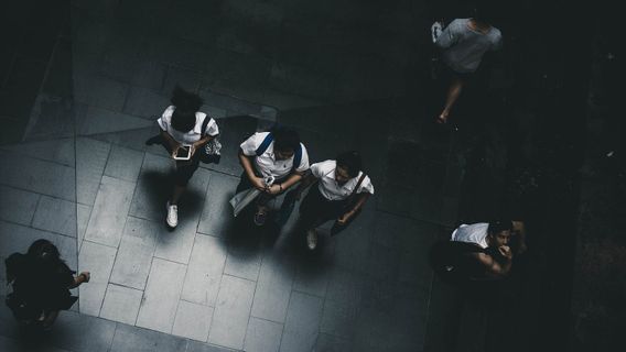 الدراسة في الصف مهم، ولكن لا تقم حتى بإنشاء كتلة