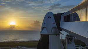 Duet NASA dan SpaceX dalam Peluncuran Komersial Pesawat Ulang Alik ke Antariksa