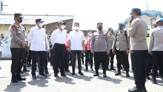National Police Chief Review Readiness Of Merak-Bakauheni Crossing Ahead Of Christmas