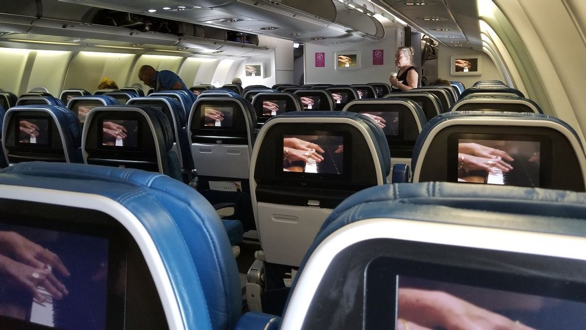 Japan Limits the Number of Power Banks That Can Be Carried on Commercial Flights