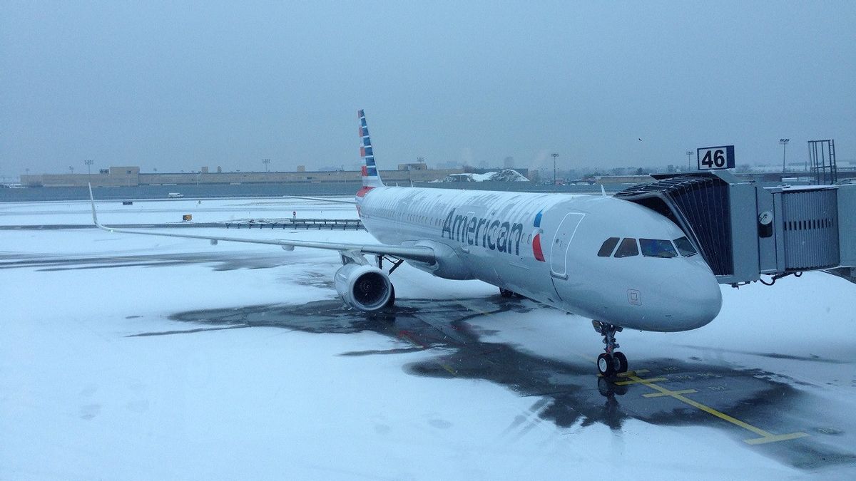 Badai Musim Dingin Landa Pantai Timur AS, Lebih dari 2.700 Penerbangan Dibatalkan