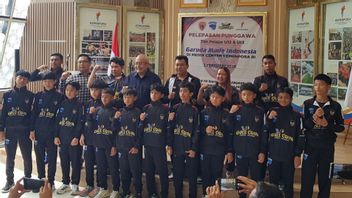 Tim Pelajar Dilepas Kemenpora untuk Ikuti Turnamen di Thailand