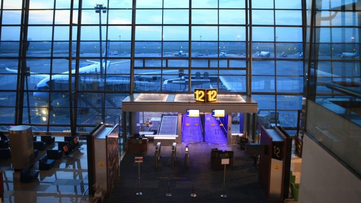 2022年に4,054万人の乗客の動きを記録したスカルノハッタ空港は、世界で9番目に忙しい空港であり、ASEANでナンバーワンです。