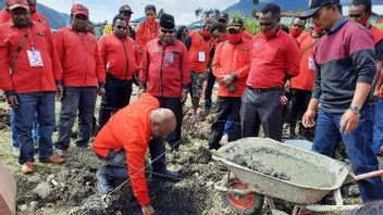 Berita Bahagia untuk Kader PDIP Puncak Jaya, dalam Waktu Dekat Kantor DPC akan Dibangun