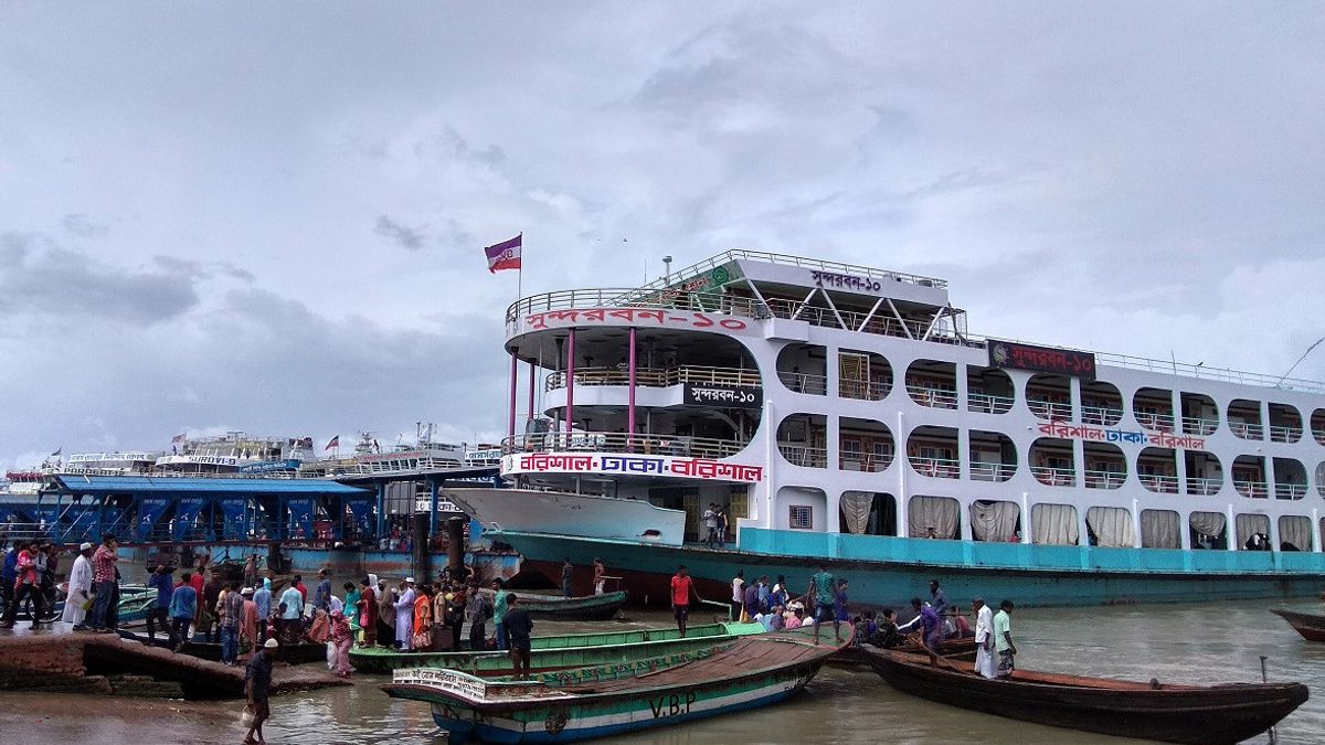 Ferry Ship Sinks: 31 People Died, Including 10 Children