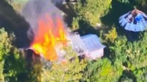 KKB Kodap III/Puncak Bakar Rumah Warga di Puncak Papua Tengah