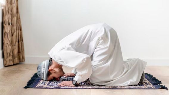 Salat Sunnah Sebelum Subuh: Niat, Tata Cara, Waktu Pelaksanaan, dan Keutamaannya