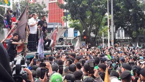 On Top Of The Ojol Mass Command Car, The Head Of Commission B Of The DKI DPRD From The PKS And PDIP Factions Admitted That They Would Reject The Implementation Of ERP