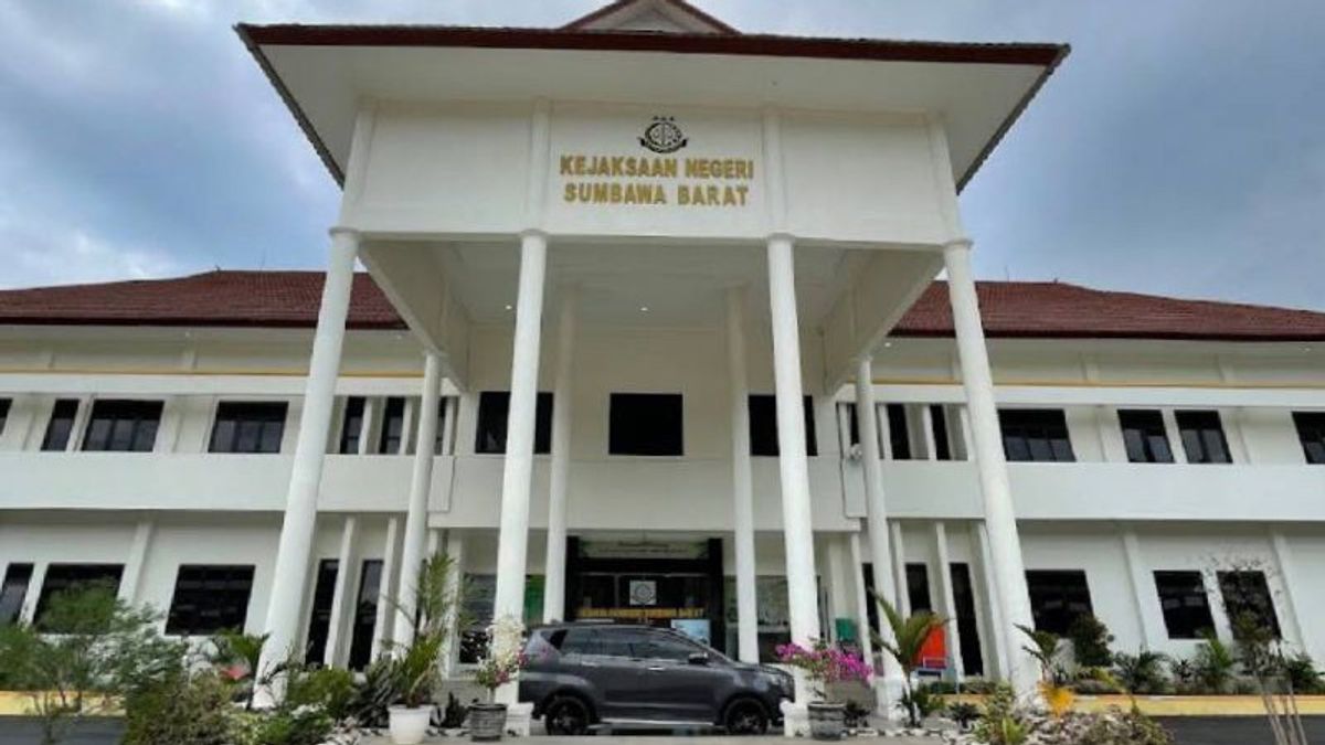 予算不正案の司法長官事務所 BLUD RSUD Sumbawa IDR 15億 2012