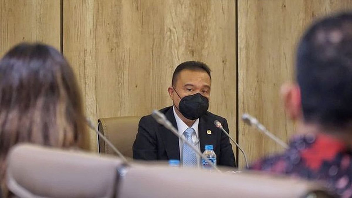  VIDÉO: Beaucoup Demandent Que Le Seuil Présidentiel Soit De 0%, Y Compris Les Démocrates, Gerindra Dit « non »