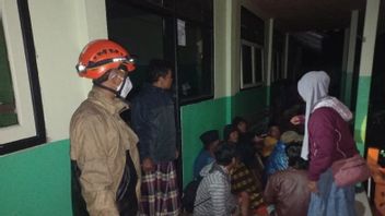 Gunung Semeru Erupsi, 300 Orang di Lumajang Dievakuasi