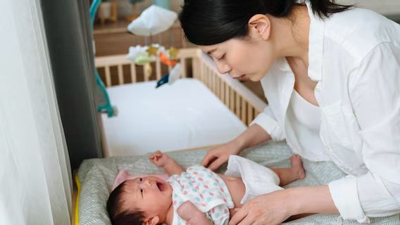 おむつに発疹で赤ちゃんが悲鳴を上げる?原因と安全な対処法を認識する