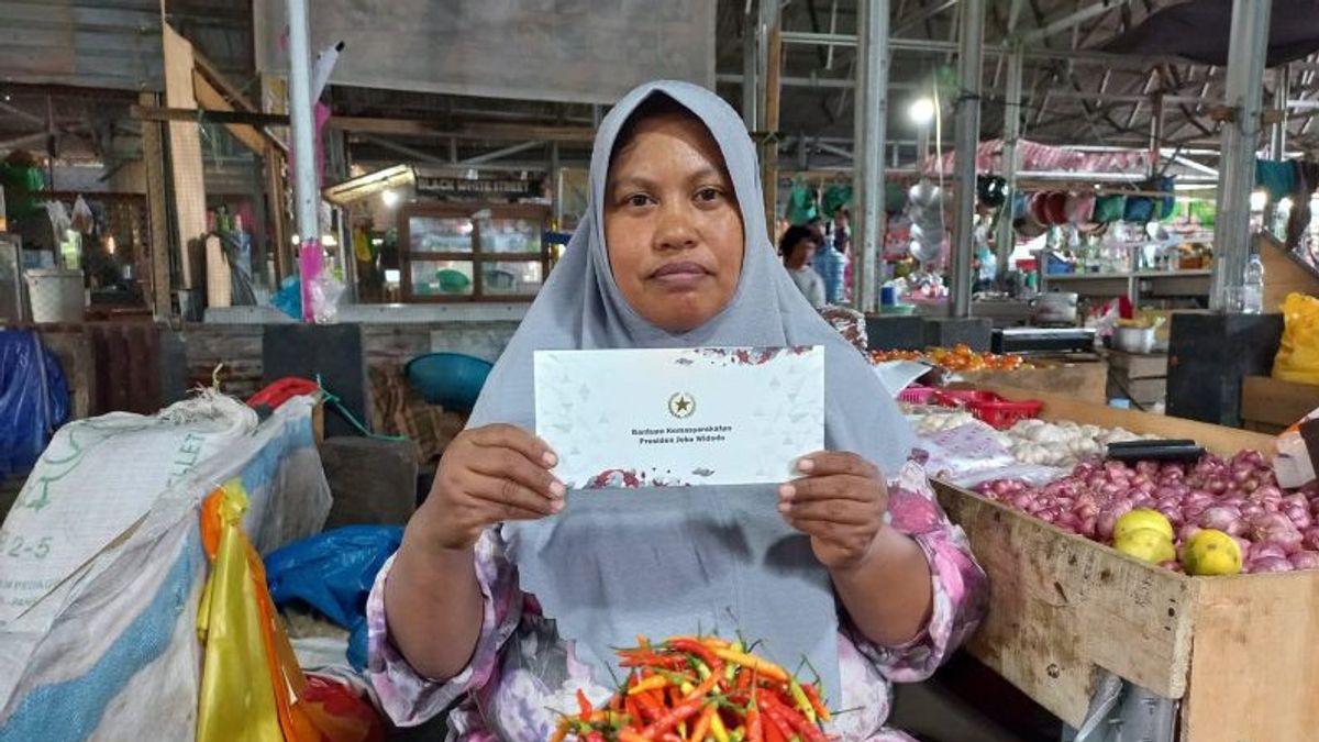 Glad Pasar Masomba Palu Traders Get Business Capital Assistance