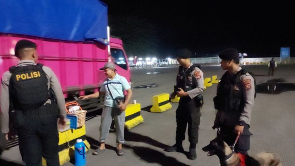 H+6 Puasa Ramadan 2026, Polda NTB Kerahkan Anjing K-9 Awasi Pelabuhan Lembar