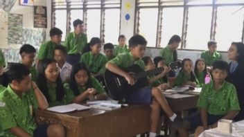 Murid SMP di Karo Nyanyikan Lagu Radja, Ian Kasela Beri Respons