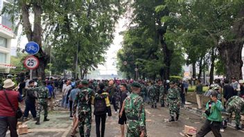  Sempat Bentrok, Ratusan Demonstran Mundur dari Mako Brimob Kwitang Usai Berdialog