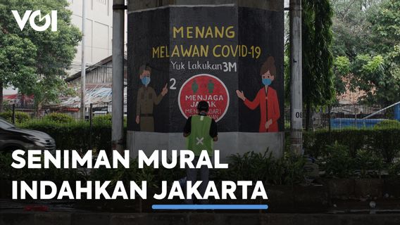 Seniman Mural Indahkan Jakarta
