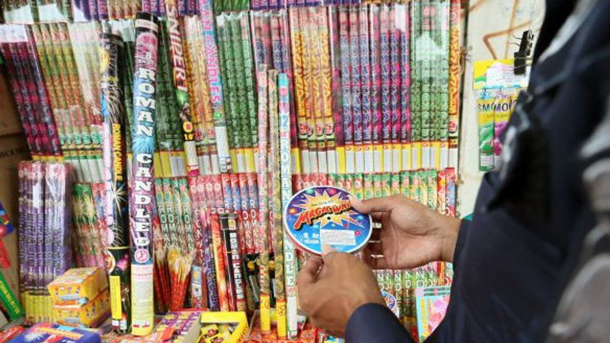 During The Holy Month Of Ramadan, Mataram Residents Are Prohibited From Tracing Firecrackers