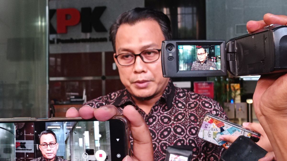 Ade Yasin Allegedly Ordered His Subordinates To Collect Money For Operational Funds For The West Java BPK Examiner