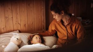 Mampu Tingkatkan Hubungan Emosional, Ucapkan 5 Kalimat Ini Sebelum Anak Tidur
