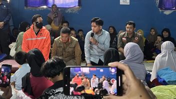 Gibran Reviews Bandung West Landslide, Emphasizes Intensive Assistance