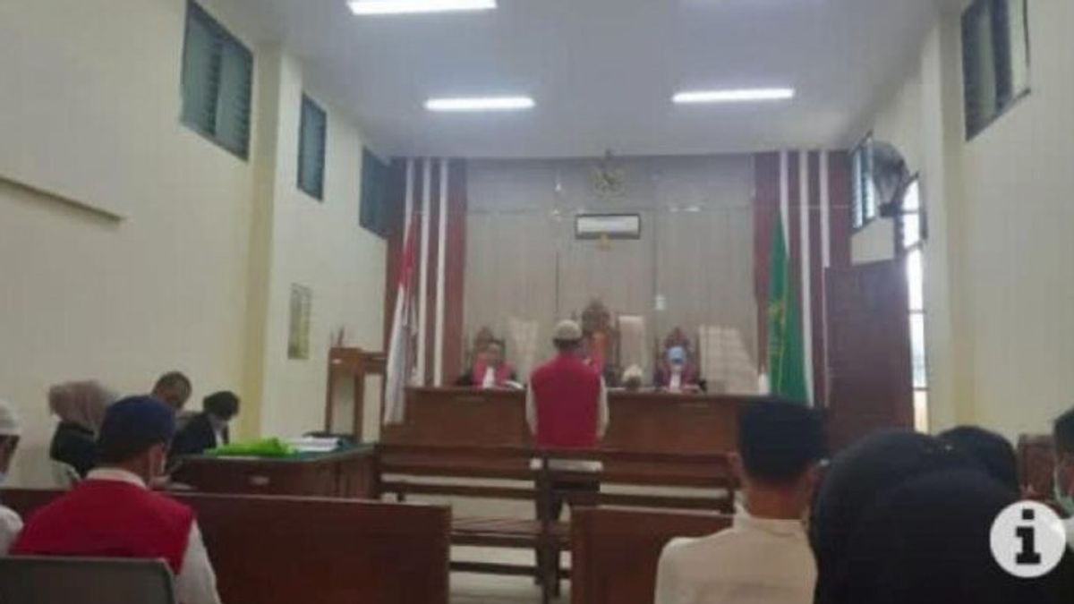 حكم على متهم بالاحتيال في مبيعات السيراميك بقيمة 13 مليار روبية إندونيسية بالسجن لمدة 4 سنوات