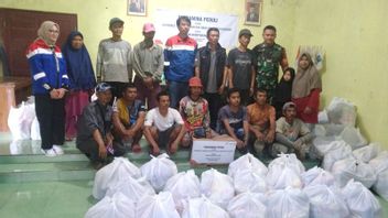 Korban Longsor di Garut Dapat Bantuan Pangan dan Vitamin